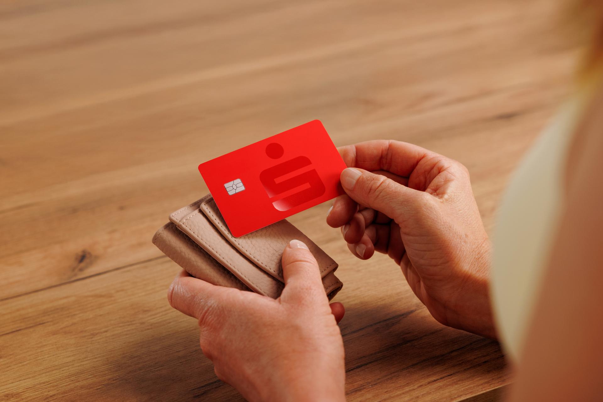 Sparkassen-Karten erhalten neues Design
